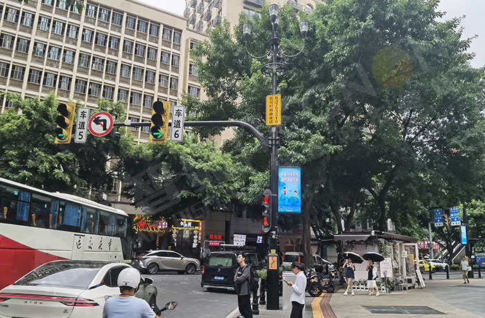 筑牢戶外媒體安全基礎 LED燈桿屏建設穩(wěn)步推進